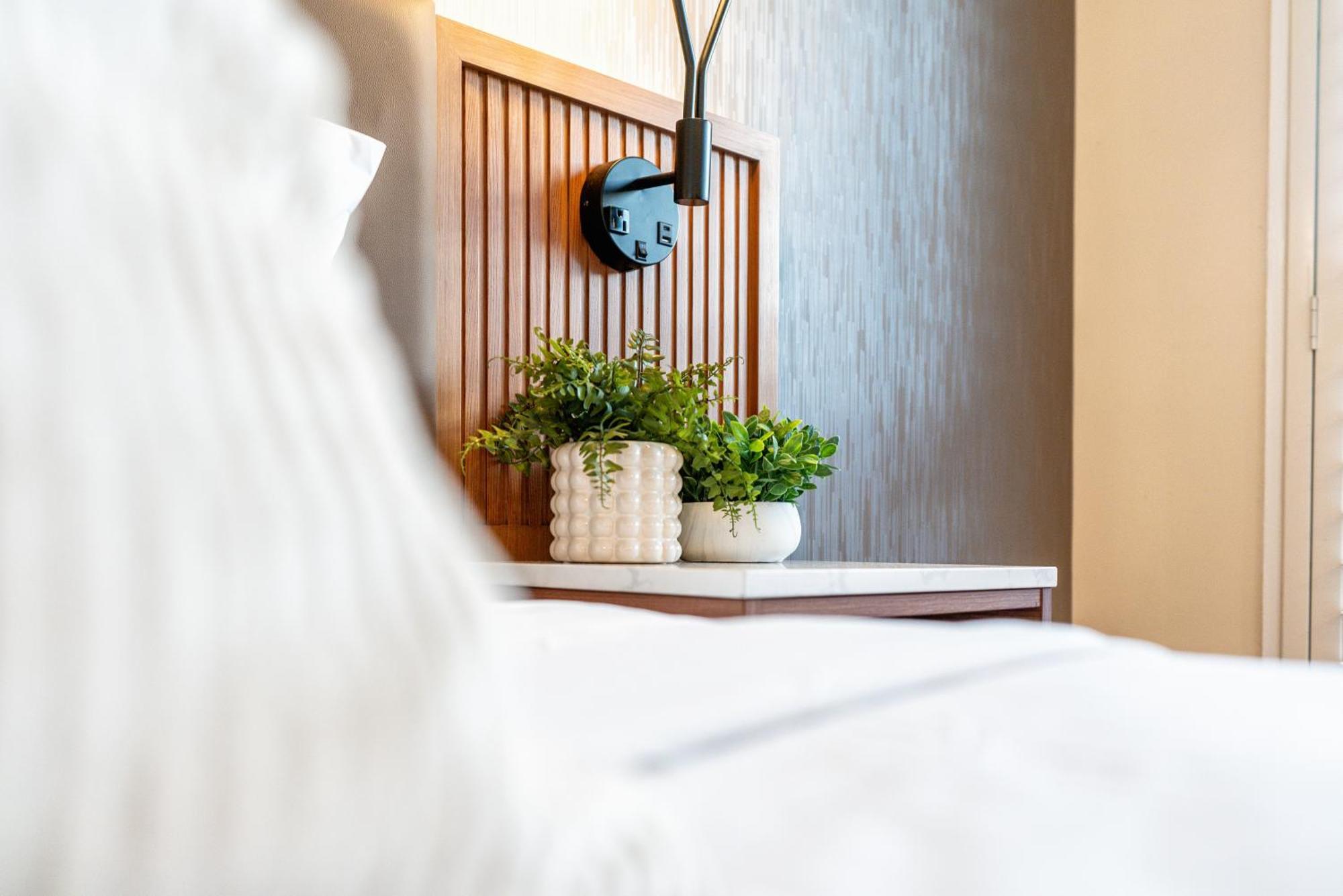 Lyfe Inn & Suites By Aga - Beverly Hills Лос-Анджелес Экстерьер фото
